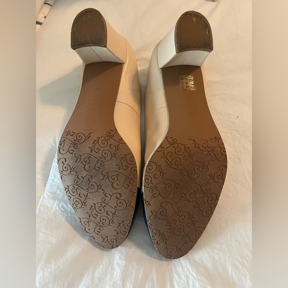 Brenda Zaro navy and cream Leather block heel size 8.5 - Picture 3 of 4